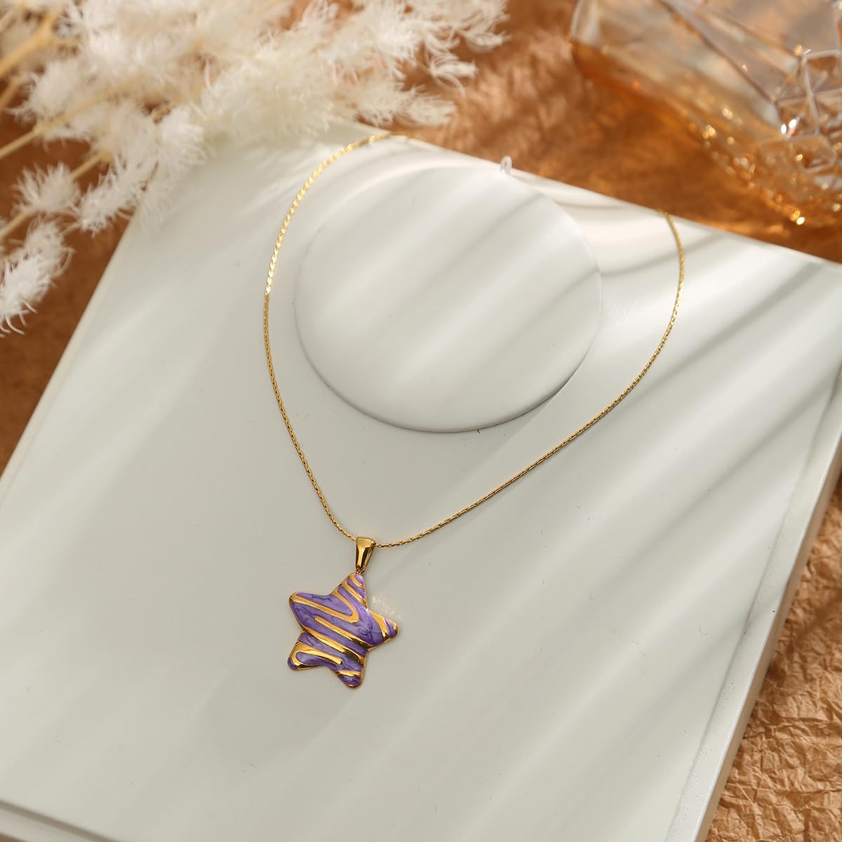HWJQ Boho Starfish Choker Necklace Enamel Starfish Star Pendant Necklace Stainless Steel Sea Star Necklaces for Women Beachy Jewelry