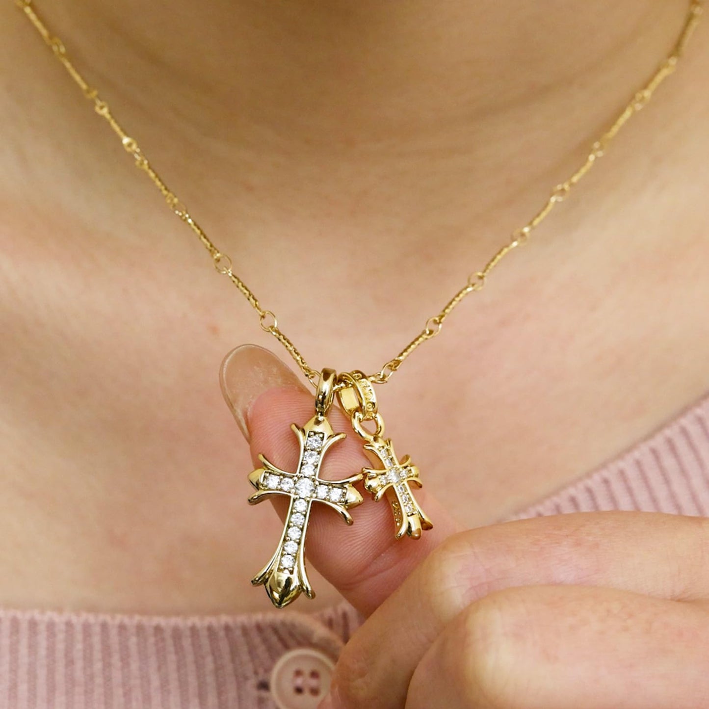 MAIKERDER Cross Necklace for Women,14K Gold Plated Cubic Zirconia Cross Pendant Necklace for Women Simple Layered Cross Necklaces for Women Non Tarnish