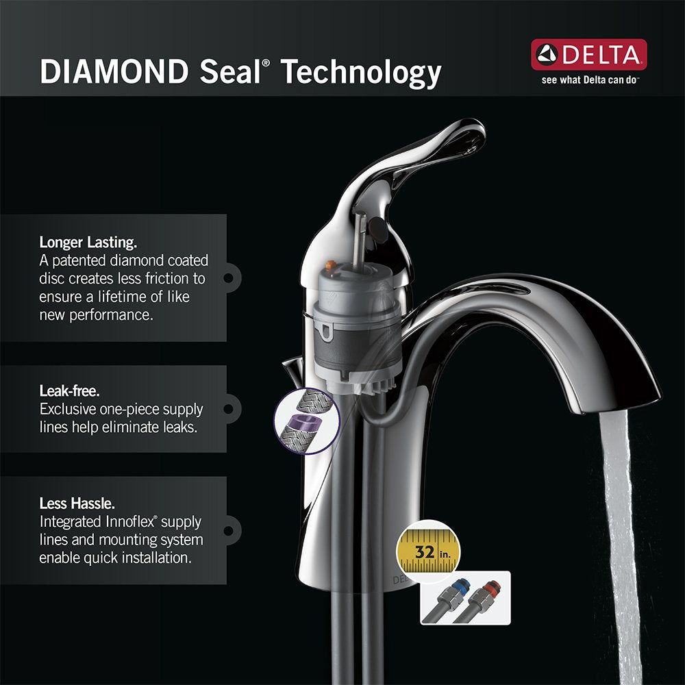 Delta Faucet Signature Pull Out Kitchen Faucet, Chrome Kitchen Sink Faucet, Kitchen Faucet with Pull Out Sprayer, Chrome 47-DST