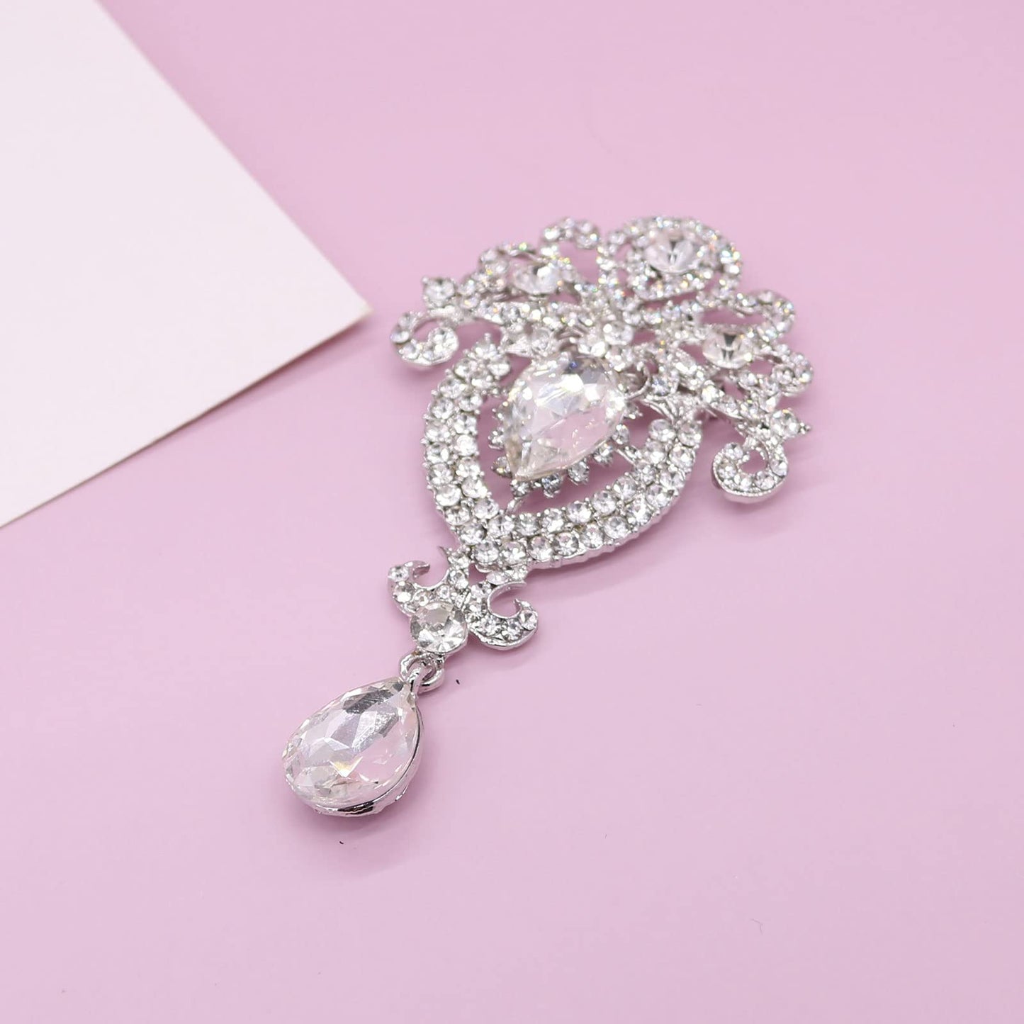 Retro Crystal Water Drop Brooch Fashion Beautiful Rhinestone Flower Brooches Pin for Women Girls Elegant Jewelry Gift(Water Drop)