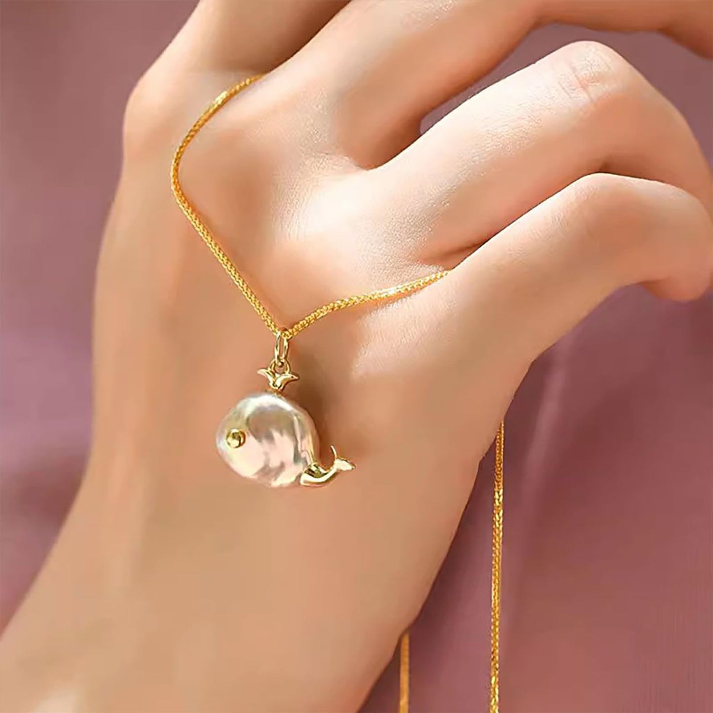 Hipearl Goldfish Pearl Necklace for Women 18k Gold-plated 14-20mm Freshwater Pearl Baroque Fish Necklace for Mom Daughter | Anniversary Birthday Gift | 18"+2.5" extender