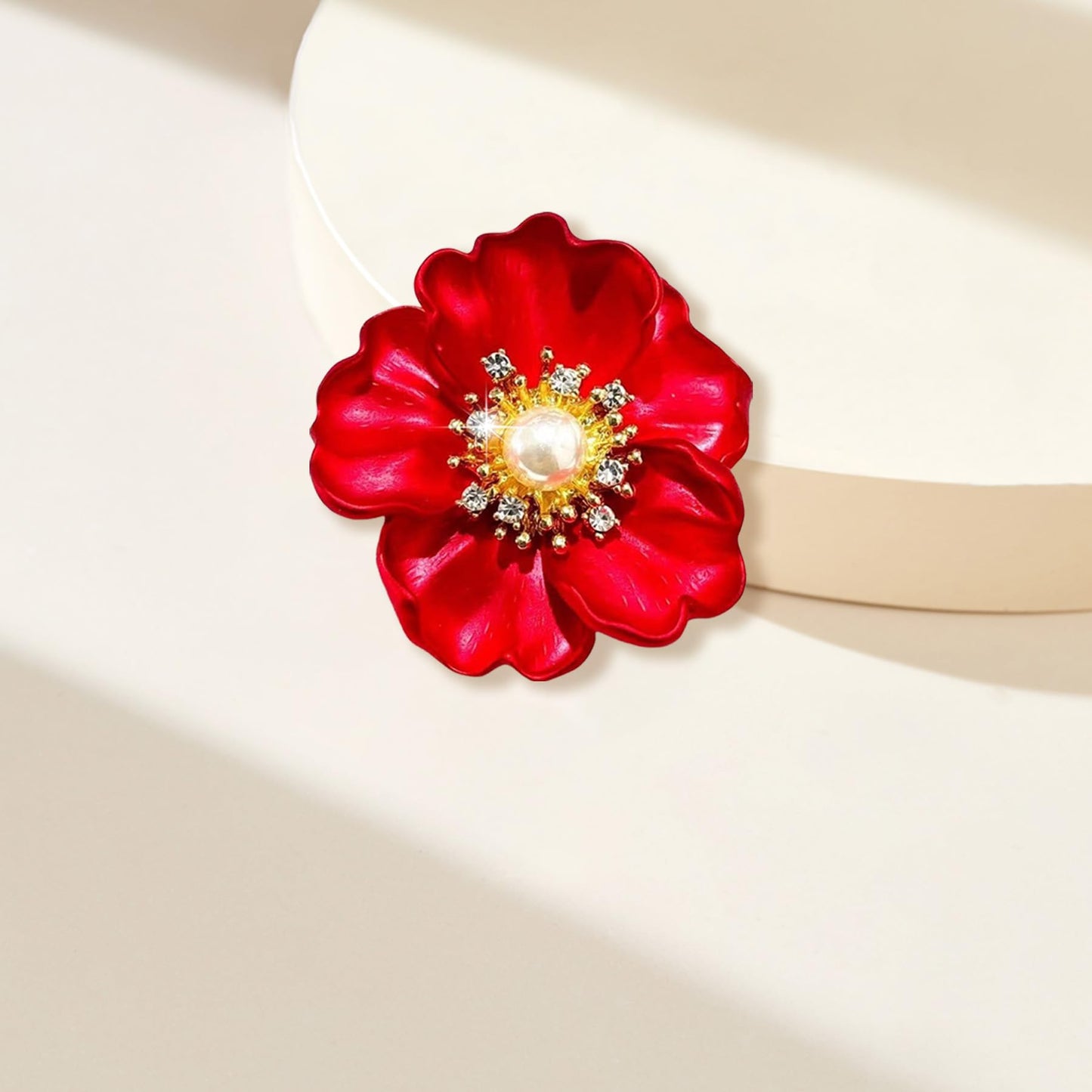 Crystal Red Flower Brooch Pins for Women Elegant Enamel Rhinestone Floral Brooches Pin Fashion Jewelry for Party Dance Wedding Banquet Brooch for Women Gift (Red)