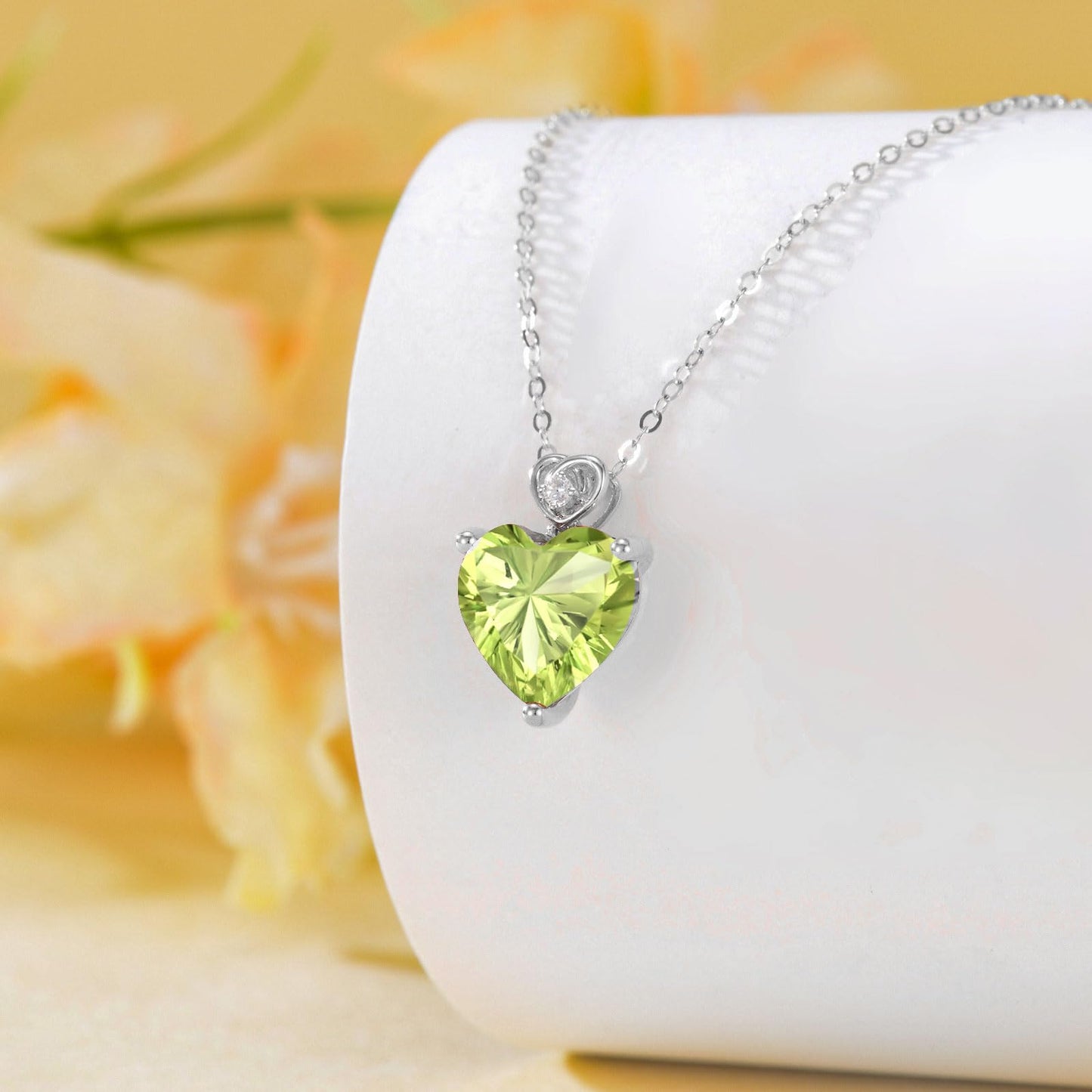 NFYBD 14k White Gold Love Heart Peridot Birthstone Pendant Necklace for Women 3 Carat Heart-cut Created Gemstone Anniversary Birthday Mother's Day Necklaces for Her-aug