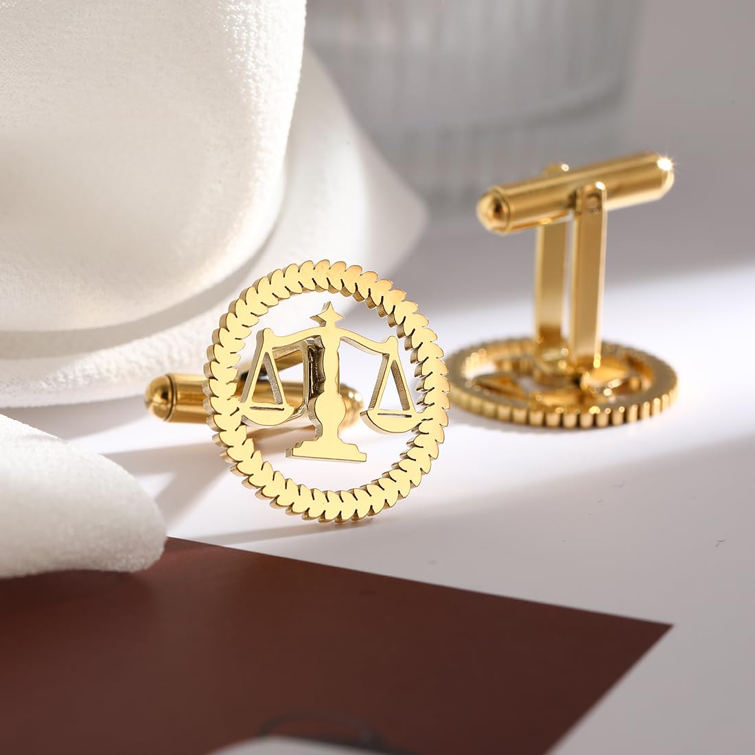 Metal Balance Badges Suit Brooch Libra Scales Brooches For Men (gold cuff-link)