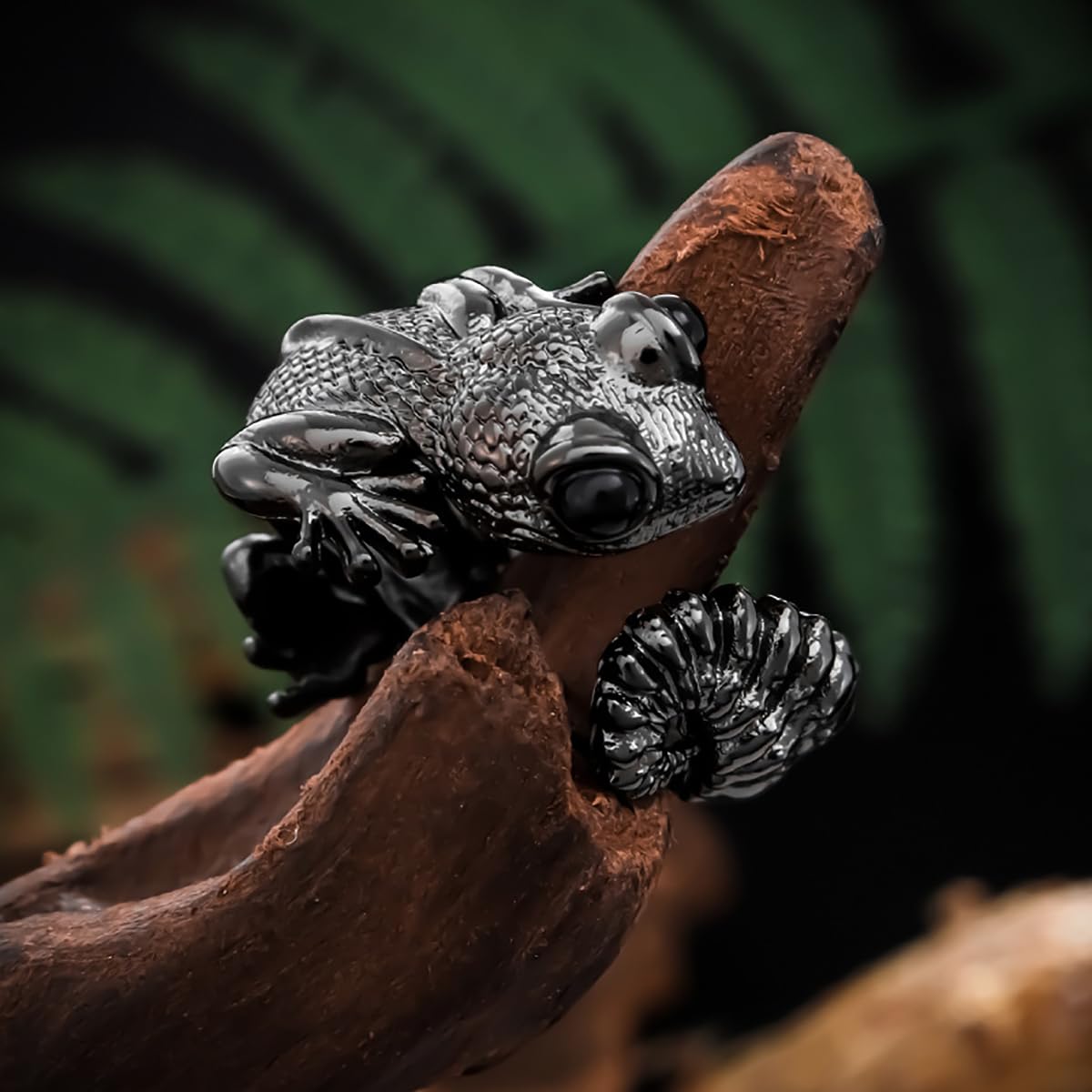 Gothic Lizard Rings for Women Men Chameleon Animal Finger Rings Vintage Boho Goth Adjustable Open Ring Hypoallergenic Drip oil Ring Halloween Birthday Party Birthday Holiday Jewelry (Black)