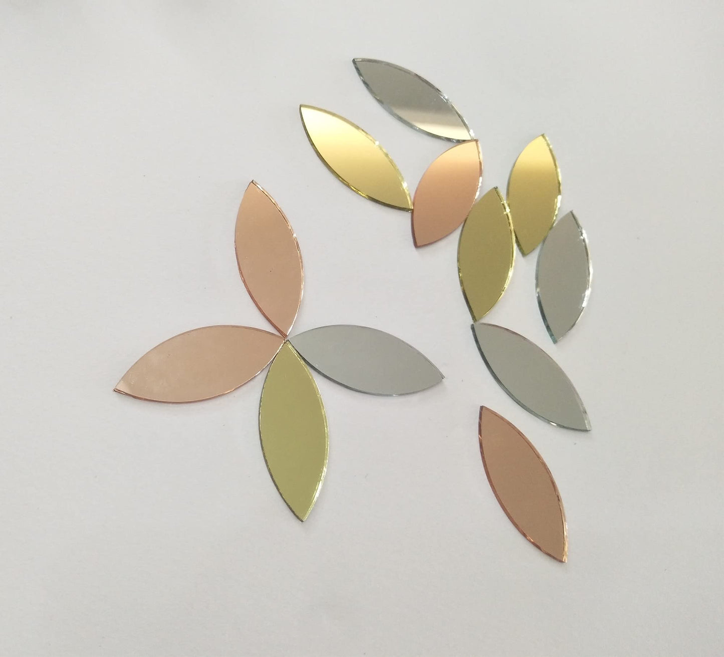 MEYA 120pcs of Glass Mosaic Tiles Petal Leaves, Glass Supplies for Crafts, Craft Mirrors, Mirror Embellishments (Rose Gold Mirror)