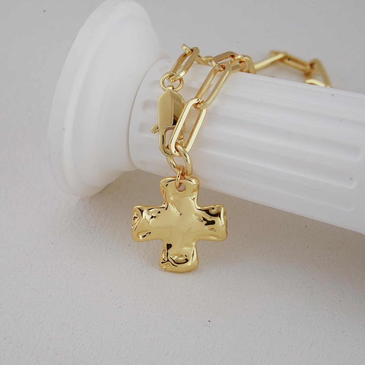 Bheop Chunky Cross Necklace for Women Trendy 14K Real Gold Plated Statement Cross Pendant Charm Necklace Long Big Paperclip Faith Chain Costume Jewelry Gift Non Tarnish 2.5CM