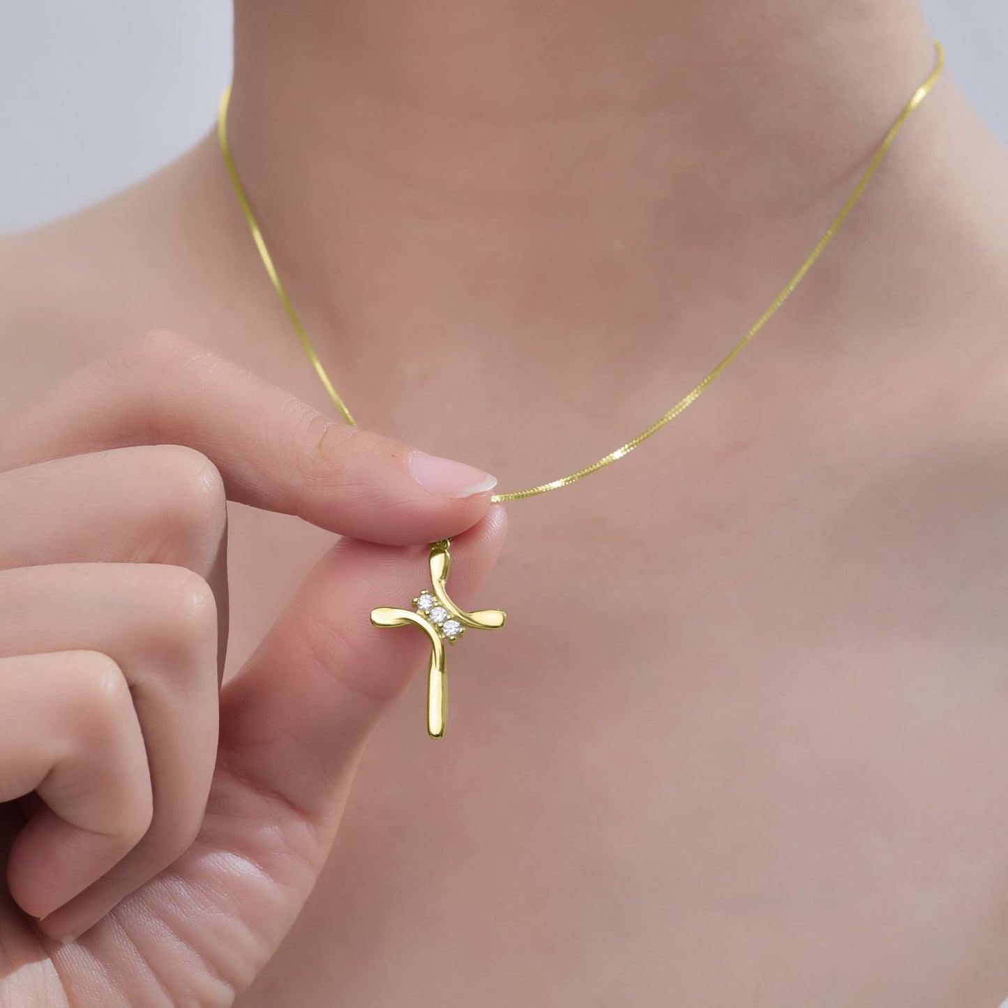 EVERU S925 Sterling Silver Cross Necklace for Women Birthstone Necklace with Cubic Zirconia 18K Gold Plated Cross Pendant Jewelry Ideal Gift Gold