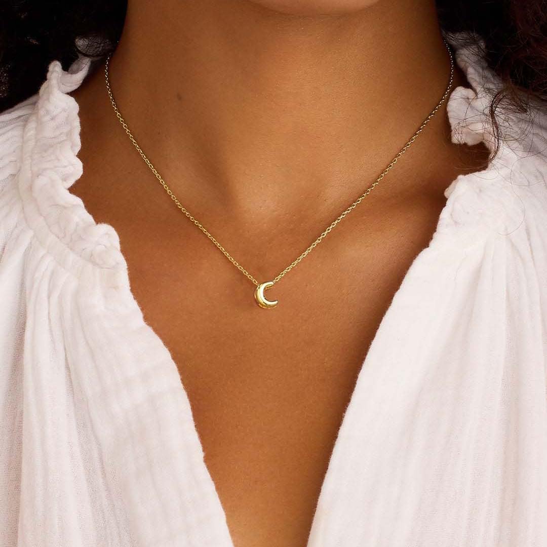 CUEZIY 14K Gold Plated Bubble Letter Necklace Initial Necklaces for Women Dainty Personalized Charm Pendant Name Necklace Cute Non Tarnish Fashion Accessories Teen Gift Trendy Stuff Jewelry Gifts