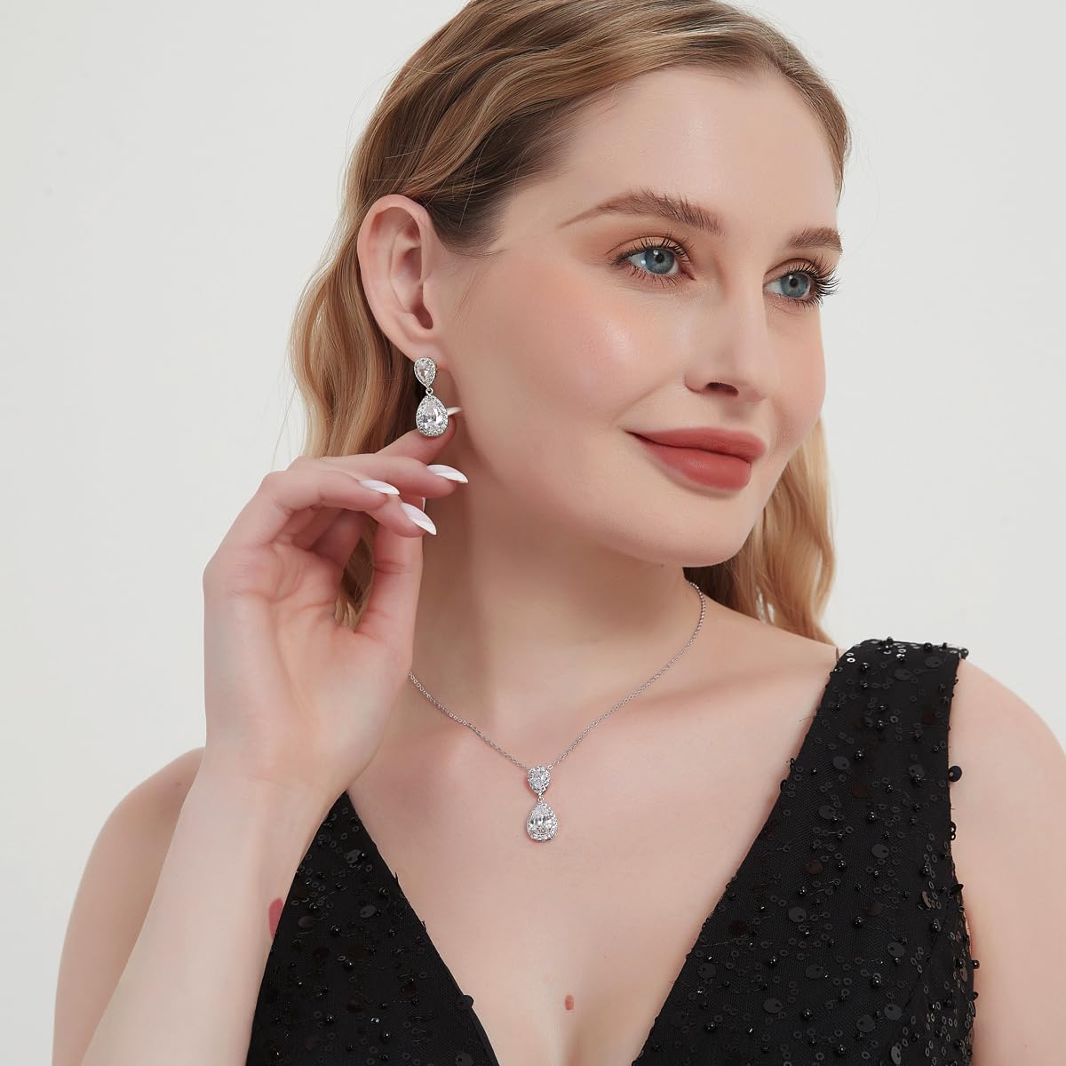 UDYLGOON Bridal Jewelry Set for Women, Cubic Zirconia Teardrop Bride Bridesmaid Necklace and Earrings Set for Wedding Prom Formal (White Gold Plated)