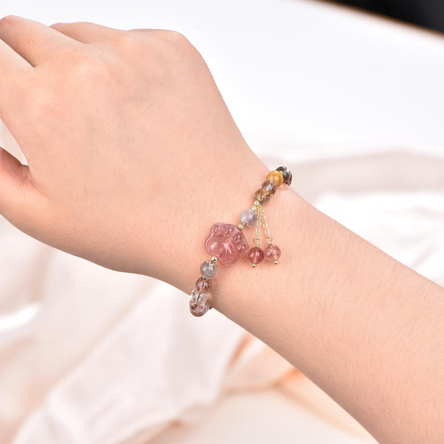 LWQQWL Cat Paw Bracelet Colorful Quartz Crystal Cat Claw Bracelet Strawberry Stone Bracelet Jewelry 7 Inch for Women
