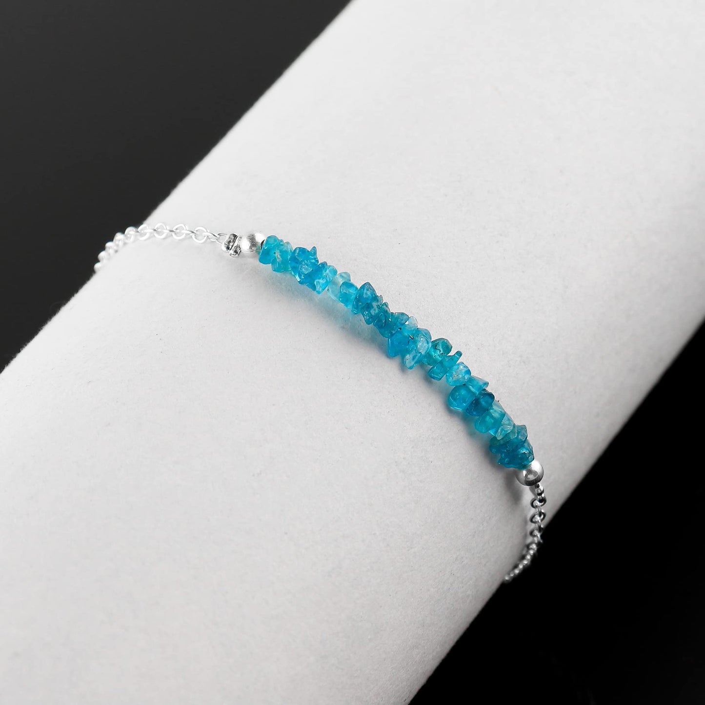 Gemimpression Handmade Neon Apatite Chips Bar Bracelet – Natural Energy Healing Crystals – Silver Plated Adjustable 8 Inch Chain – Christmas Gift