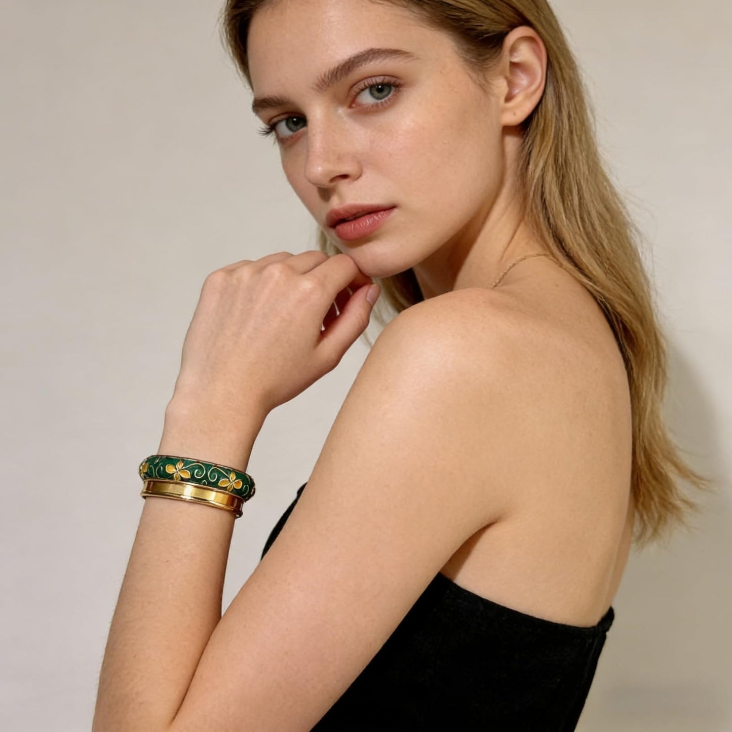 MQCEHTI Vintage Flower Cloisonne Bangle Bracelet for Women, Enamel Chunky Gold Plated Bracelets Jewelry Gifts (Emerald Yellow Flower)