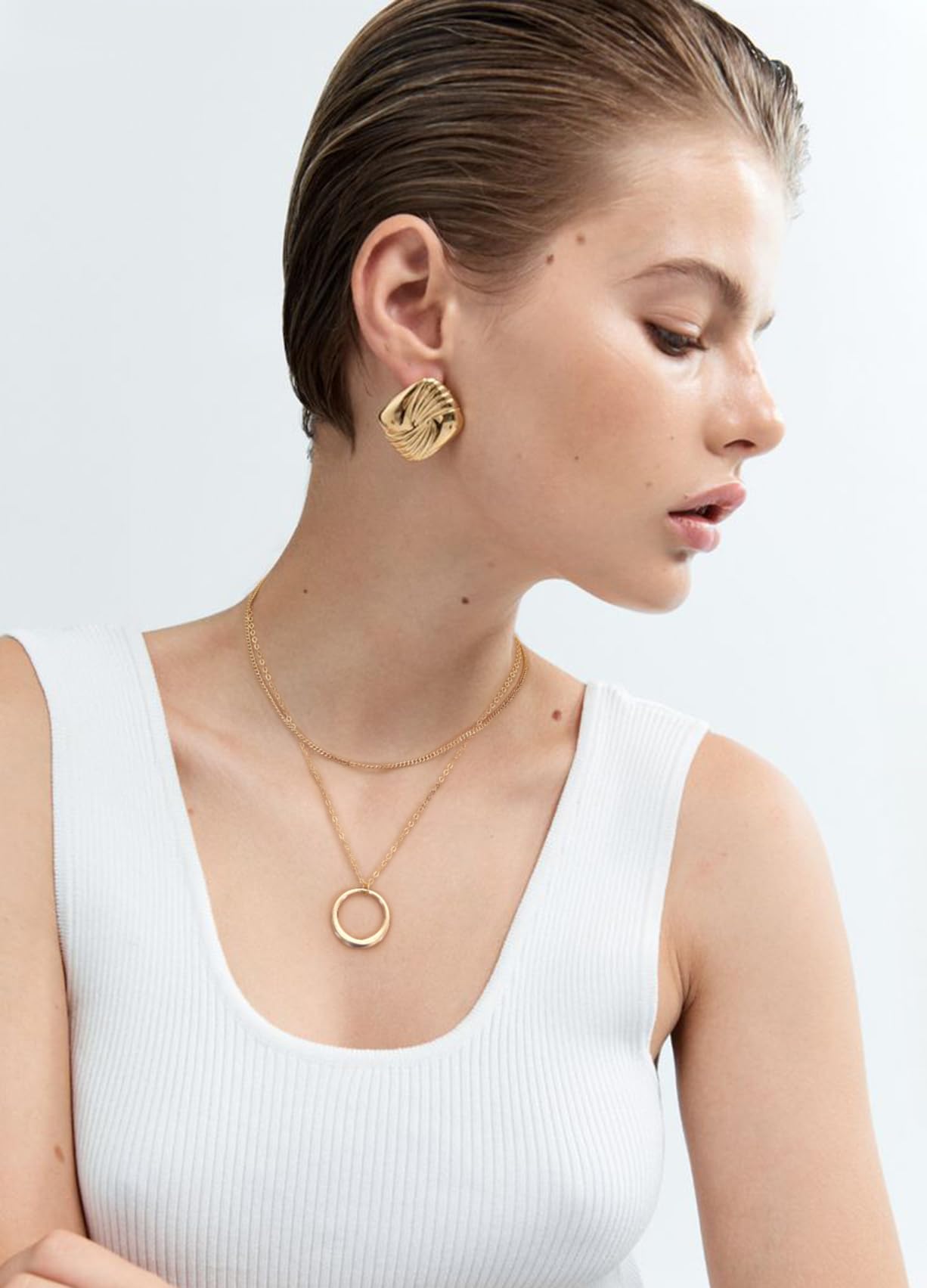CANEVINKA 18K Gold Plate Layered Circle Pendant Necklaces for Women,Stackable Dainty 18K Gold Plated Trendy Circle Chain Cuban link chain Pendant Choker Necklace,Jewelry Gifts for Women