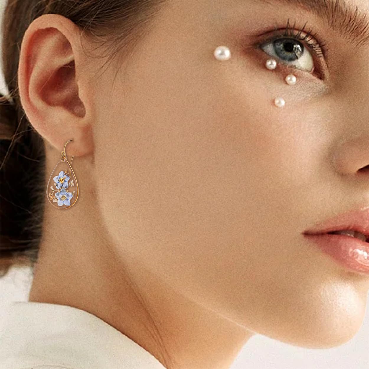JeanBeau Handmade Pressed Flower Earrings for Women, Forget Me Wildflower Earrings Resin Blue Dried Flowers Gold Teardrop Dangle Drop Statement Floral Earings Jewelry Gift