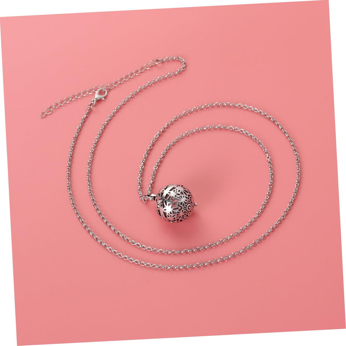 PLAFOPE Aromatherapy Essential Oil Diffuser Necklace Pendant Hollow Round Locket 15.74In Stylish Air Freshener Jewelry for Women Daily Wear