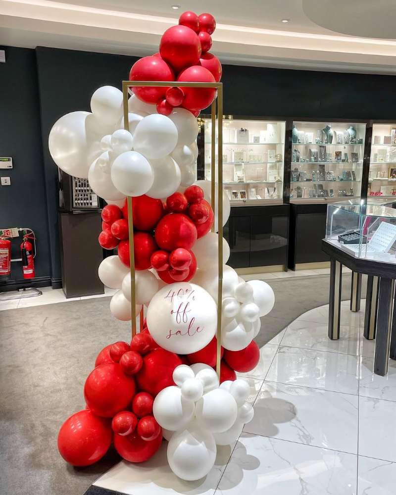 PTGOLUO Red and White Balloon Garland Arch kit 153pcs with Star - 22 18 12 10 5in Different Size Red White Confetti Latex Balloons for Christmas Wedding Valentine's Day Birthday Party Decorations