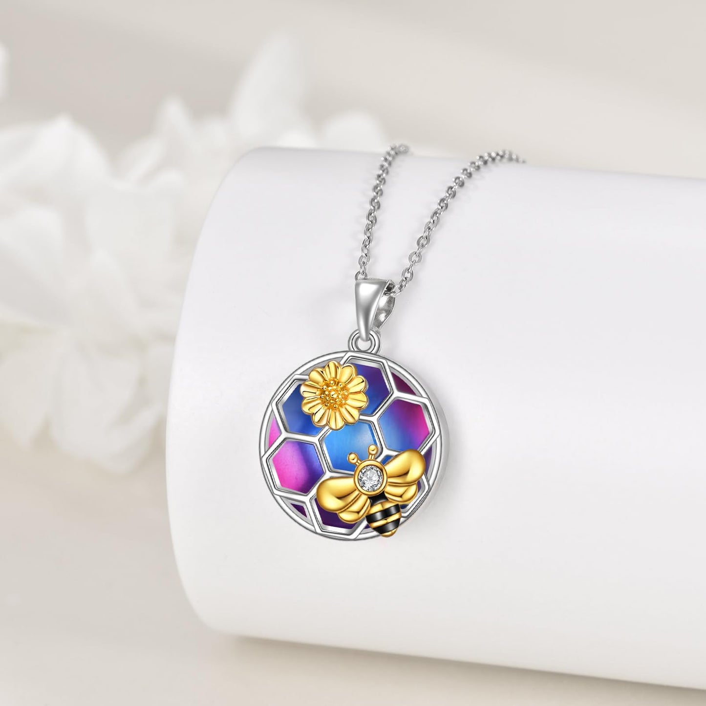 LUHE Bee Necklace for Women Sterling Silver Cat's Eye Stone Pendant Jewelry Gifts for Women