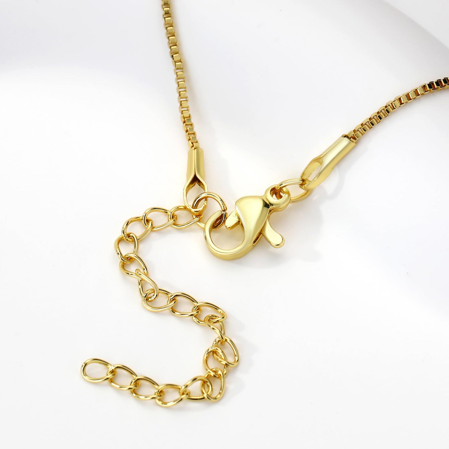 MISS RIGHT Charm Necklace for Women 18K Gold Plated World Travel Pendant Camera Airplane Earth Charms Necklace, Travel Jewelry Gifts for Women CAMERA