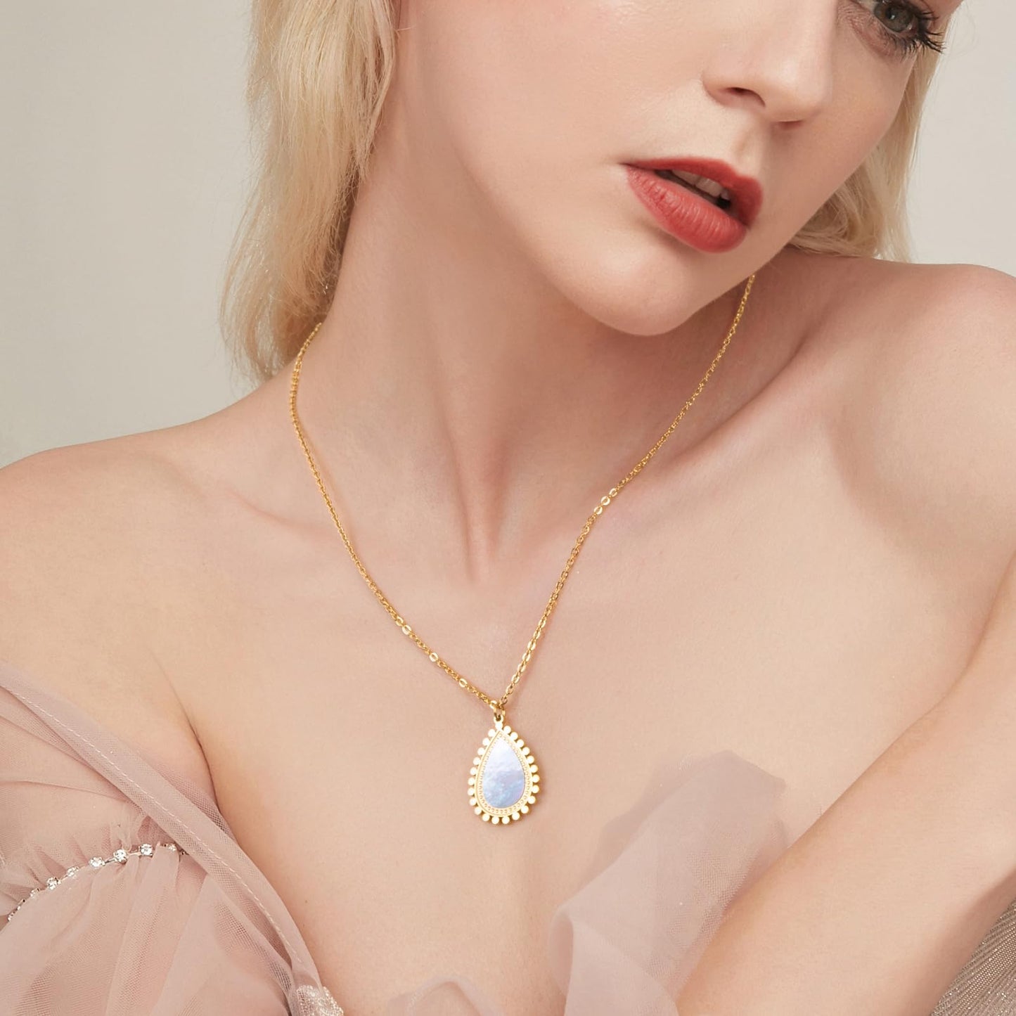 Milan Chiva 14K Gold Plated Black Agate layered Stacked Necklace for Women, Dainty Trendy Non Tarnish Circle Pendant Charm Necklaces Fashion Jewelry for Women Waterproof MNS-1008BK