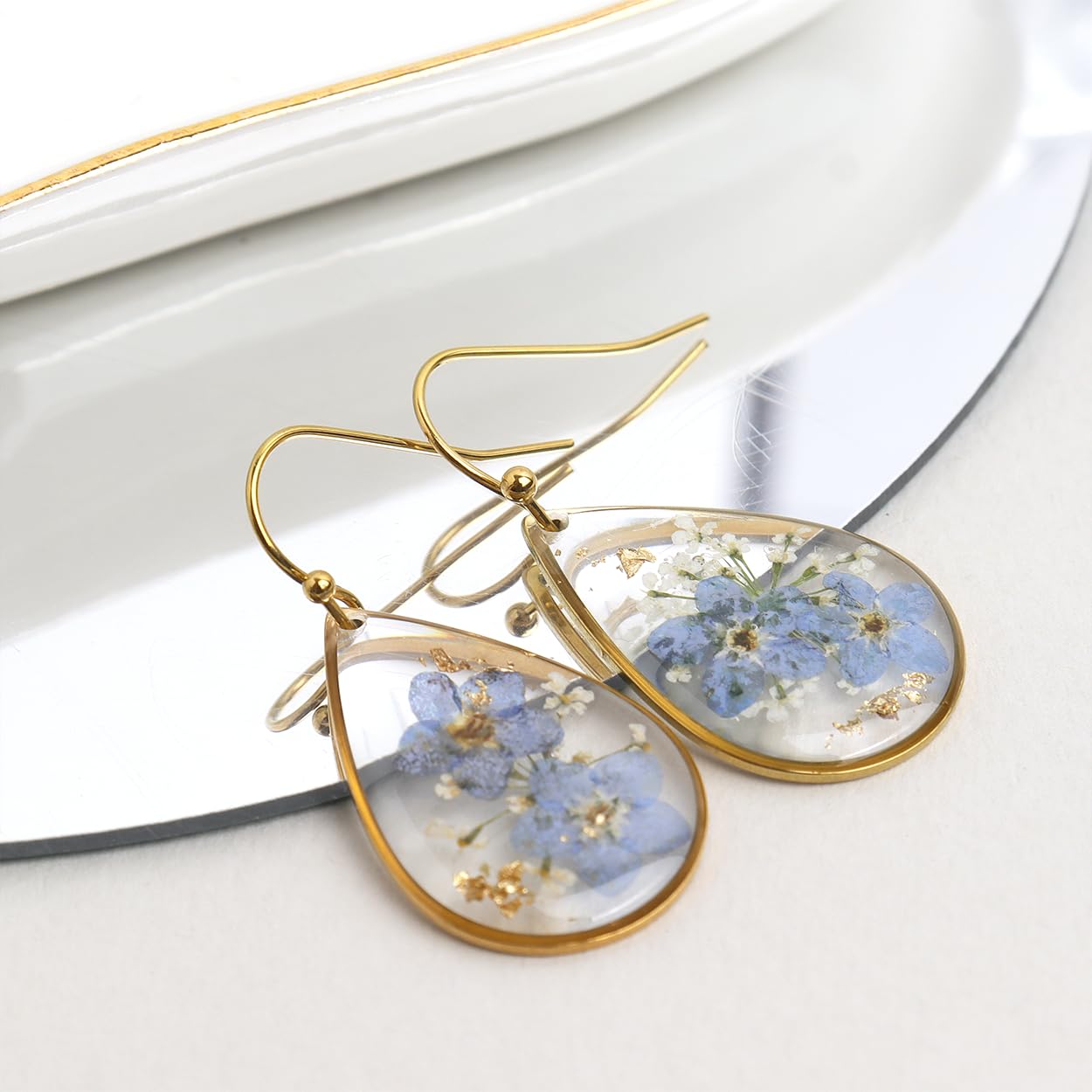 JeanBeau Handmade Pressed Flower Earrings for Women, Forget Me Wildflower Earrings Resin Blue Dried Flowers Gold Teardrop Dangle Drop Statement Floral Earings Jewelry Gift