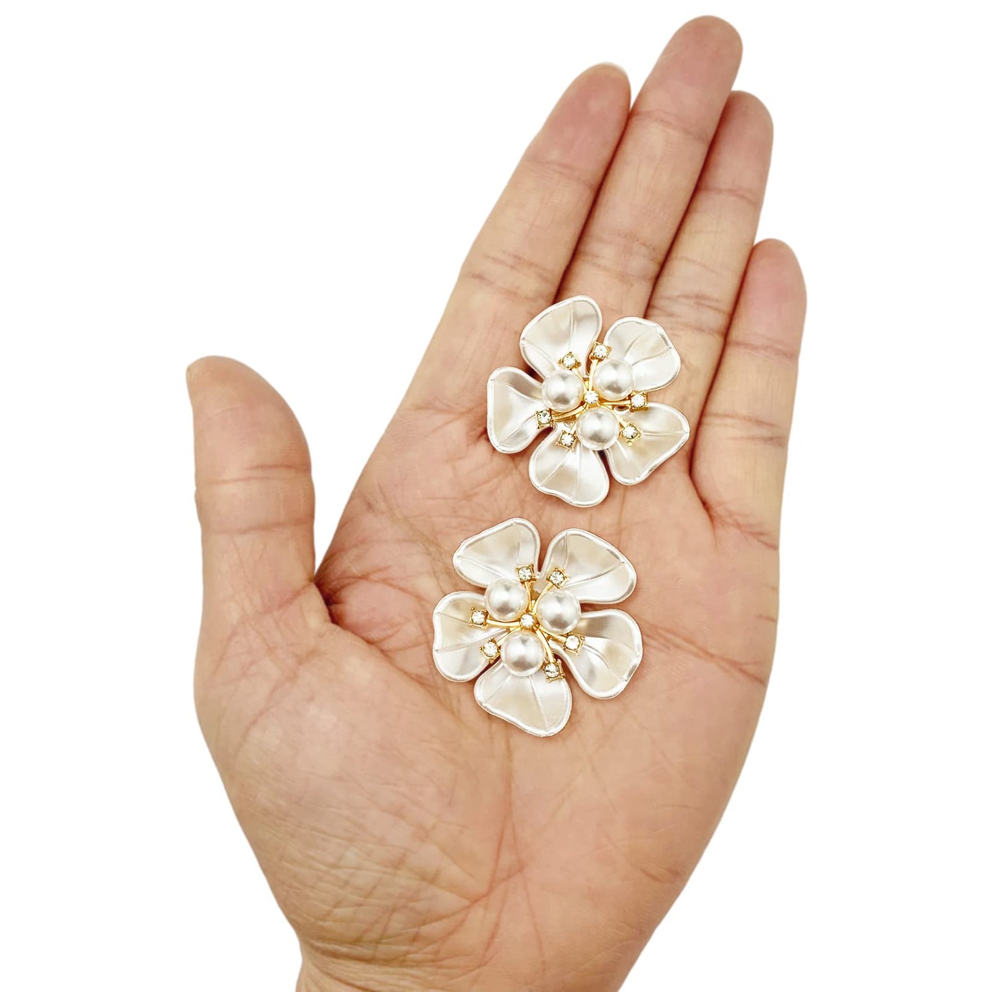 BETITETO 20Pcs Pearl Rhinestone Embellishments Flower Flatback Buttons Rhinestone Charms for Shoe Decoration Jewelry Making Clothes Brooch Wristband and Wedding Bouquet DIY