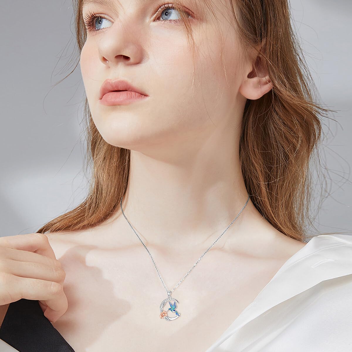 LWXIE Diamond Hummingbird Necklace for Women 925 Sterling Silver Hummingbird Pendant Necklace Animal Jewelry Christmas Birthday Gifts for Mom Wife Girlfriend