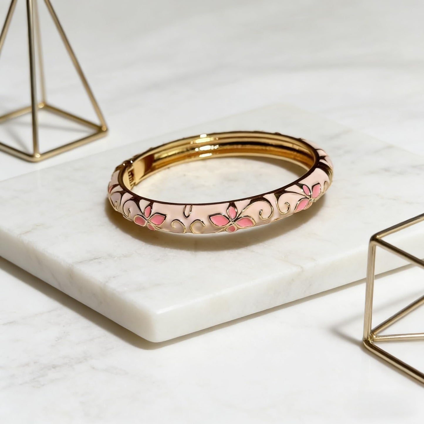 MQCEHTI Vintage Flower Cloisonne Bangle Bracelet for Women, Enamel Chunky Gold Plated Bracelets Jewelry Gifts (Pink Pink Flower)
