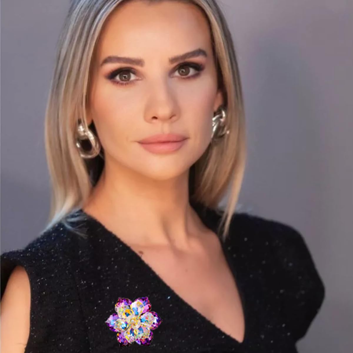 Rhinestone Sunflower Brooch Pin for Women Red Black Purple Large Flower Broochs Snowflake Brooch Marquise Wreath Christmas Brooches Jewelry