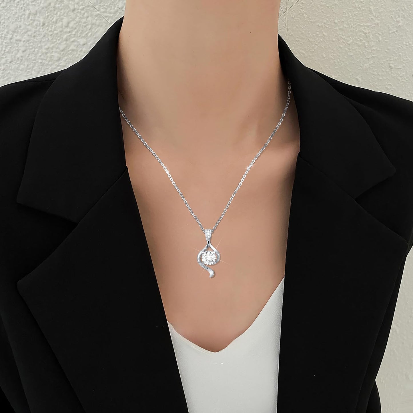 3 Carat Moissanite Necklace 925 Sterling Silver Jewelry 5A Cubic Zirconia Pendant Necklace Gifts for Mom Women Girlfriend Grandma Lover Her Wedding Birthday Anniversary Engagement Valentine's Day