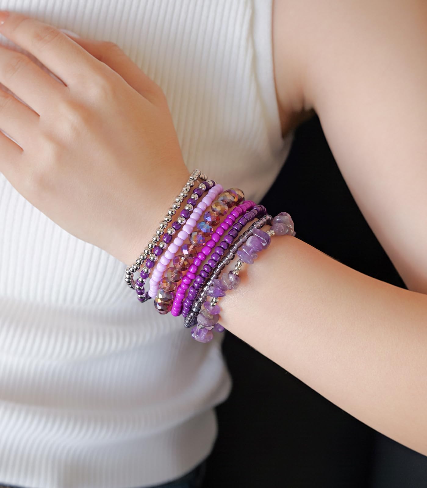 Noessla Boho Beaded Bracelets for Women Stackable Irregular Natural Stone Bead Stretch Bracelet Set 8PCS Costume Jewelry Gifts for Her(Purple)
