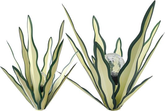 LCJECV Metal Agave Plant Garden Art, 2 Pack Tequila Rustic Sculpture, Rustic Metal Agave Plants Garden Lawn Home Ornaments, for Yard Stakes, Garden Figurines, Outdoor Patio (2 PCS Green with Light)