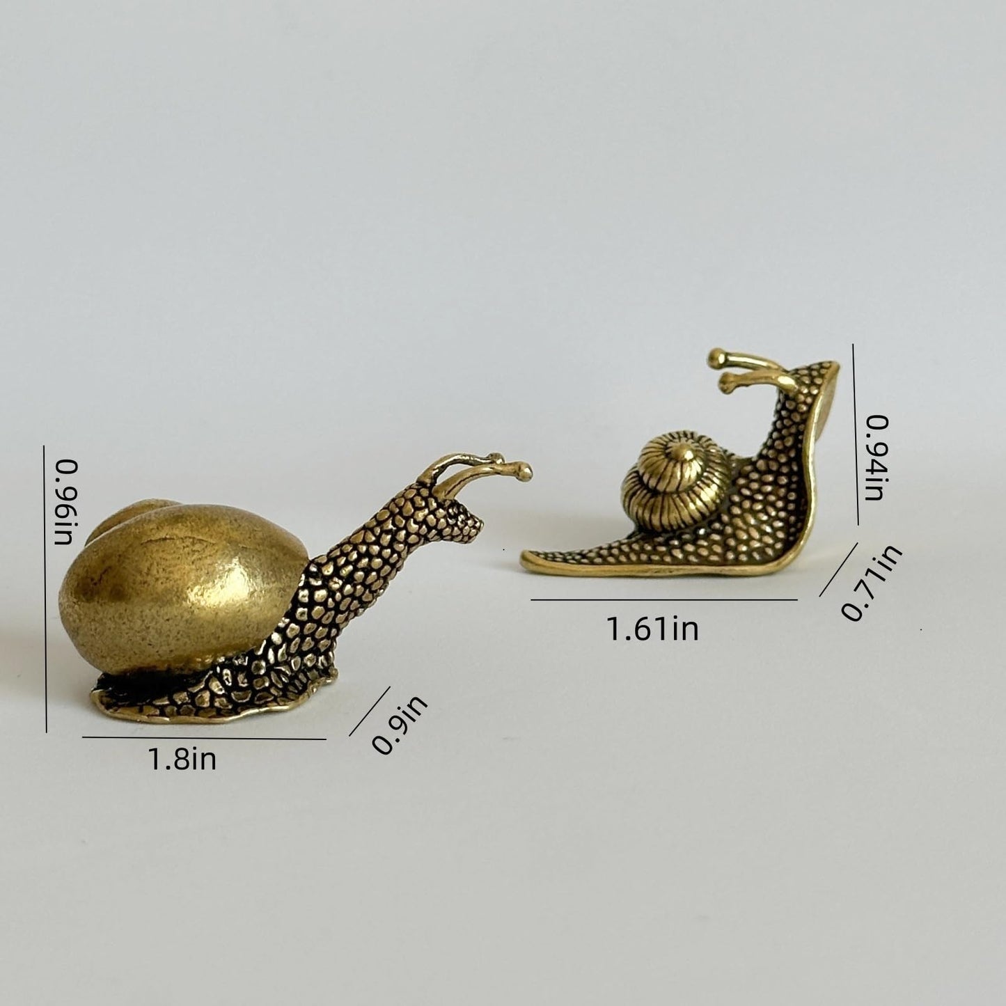 XYLIBLLA 3Pcs Brass Snail Statue Decor, Retro Mini Copper Snail Statue Home Decoration for Living Room and Desk, Outdoor Pond Garden Lawn Decor Landscaping,Landscape Animal Statue