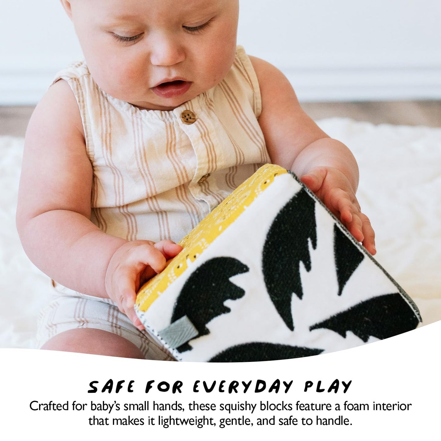 Wee Gallery Soft Block, Baby Sensory Toy with High-Contrast Graphics, Organic Soft Fabric Soft Blocks, Crinkle Flap and Textures, Tummy Time Activity for Babies and Toddlers - Baby Animals