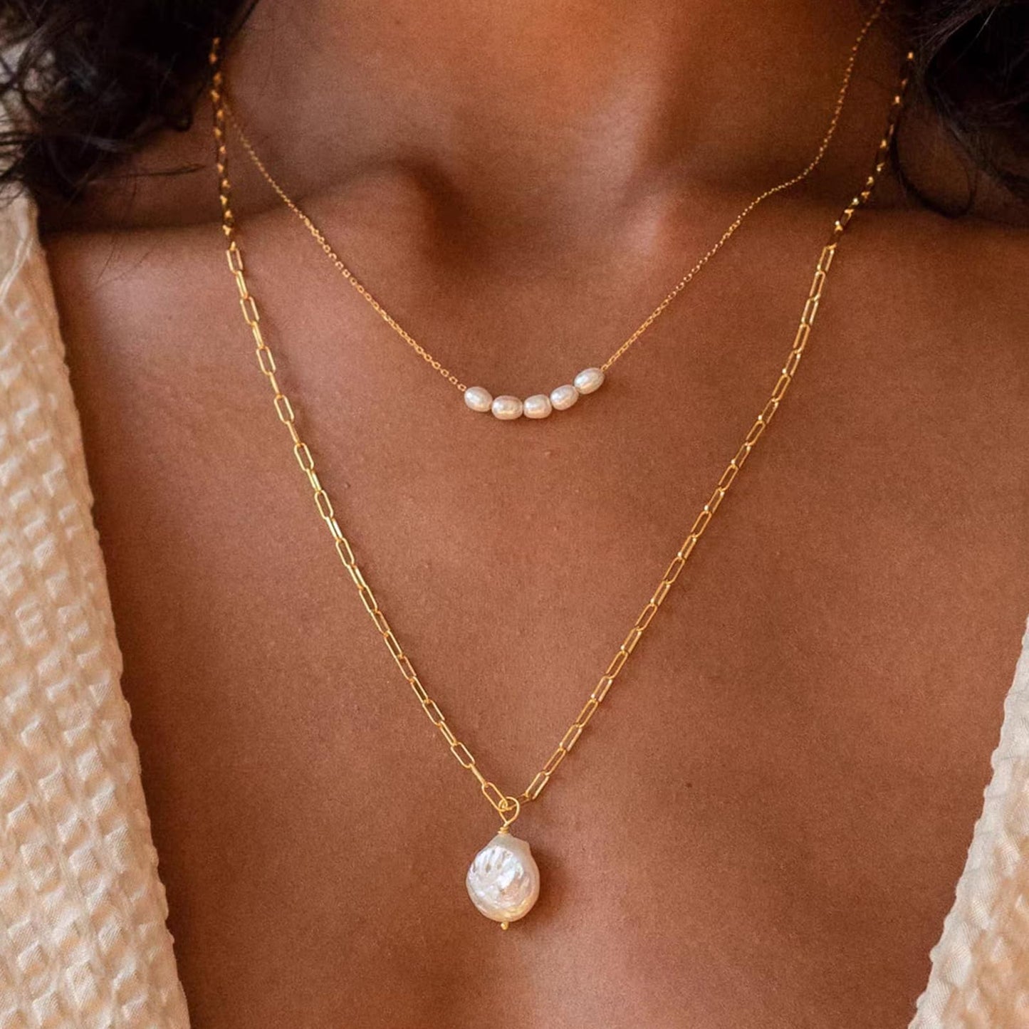 Zeffy Gold Pearl Pendant Necklaces for Women Barque Dainty Simple Freshwater Handmade White Pearl Chain Necklace Everyday Jewelry Gifts