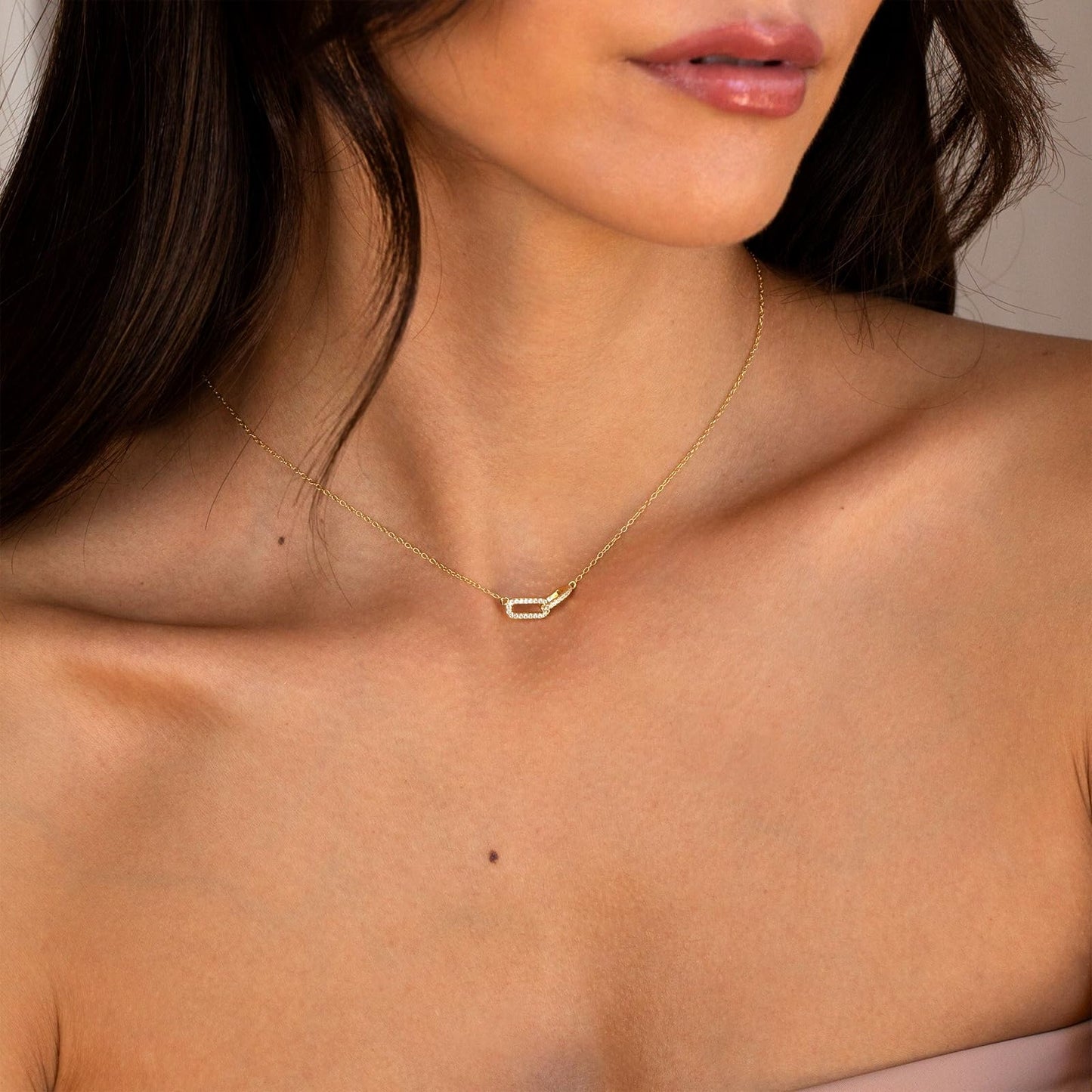 Zeffy Dainty Diamond Paperclip Necklace Simple Cute Minimalist Open Oval Necklaces Jewelry for Women Gifts