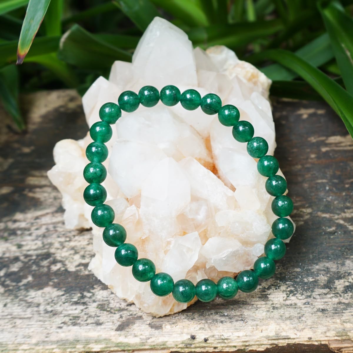 6MM Emerald Bracelet for Unisex | Fits for about 6-6.5'' Wrist | Birthstone of May | Heart Chakra Green Crysta| Spritual Healing Valentines Gift for Friends and Familys on any Festival