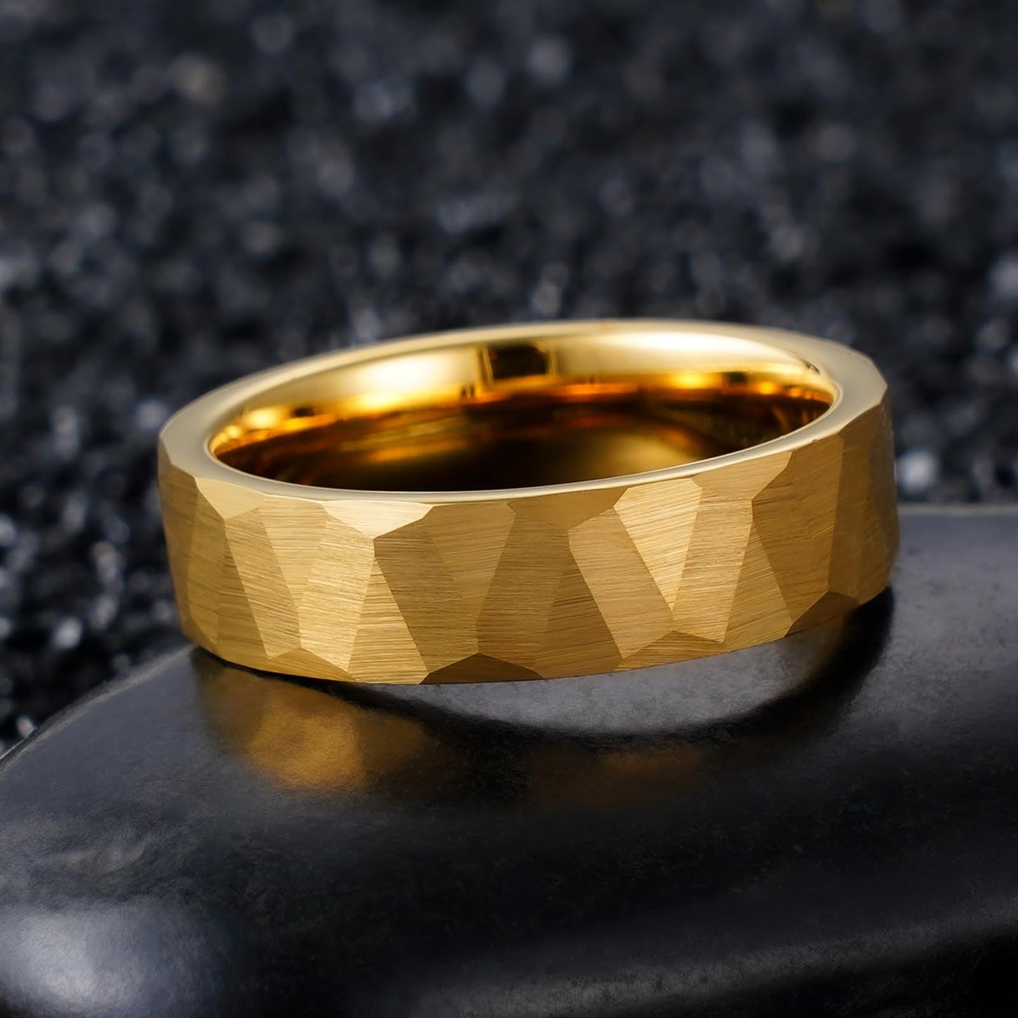 JEWPER 6MM 8mm Black/silver/gold Tungsten Rings for Men Womens Couple Fashion Jewelry Promise Engagement Wedding Band Hammered Inner ring inlaid with olive wood Carbide Polished Edge Comfort Fit
