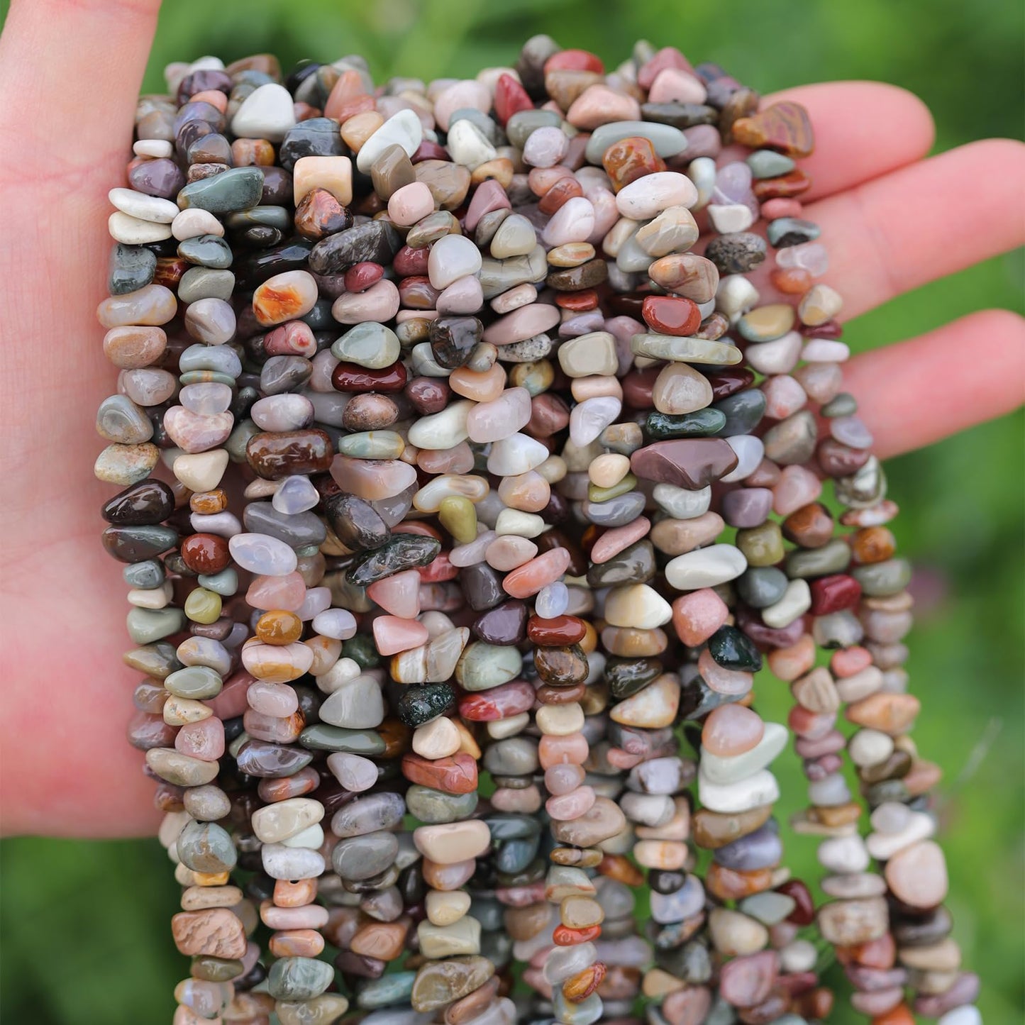 400pcs Natural Chip Stone Beads for Jewelry Making Alashan Agate 5-8mm Irregular Gemstones Healing Crystal Loose Rocks Bead Hole Drilled for Ring Earrings Necklace Bracelet Making DIY Art Crafts