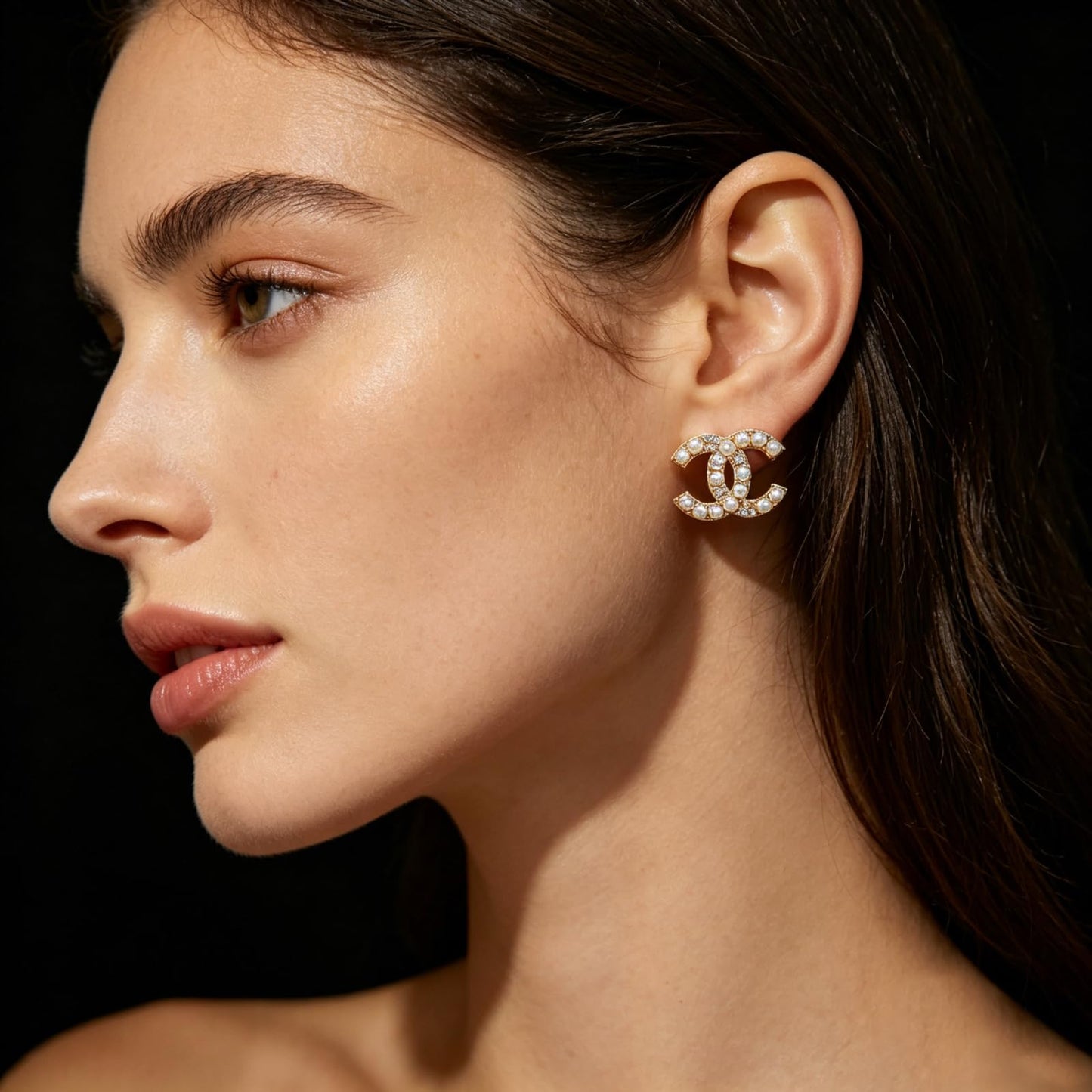 Pearl Rhinestone Interlocking Curved Stud Earrings, Gold Tone Elegant Hollow Geometric Pierced Earrings, Classic Luxury Style Pearl Jewelry Earrings for Women Daily Wedding Party Accessorie
