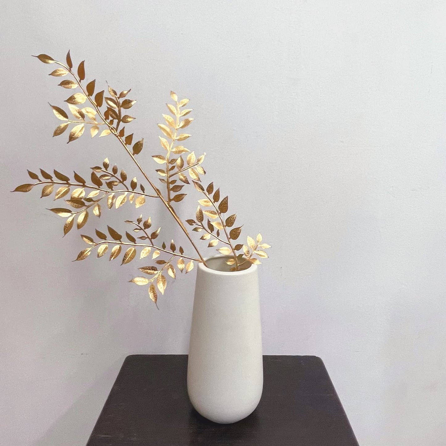 PASYOU Fake Leaves Plants for Christmas Decor, Gold Artificial Shrubs Grass Foliage Plastic Bulk Leaf Indoor Outdoor Home Garden Party Hotel Verandah Wedding Event Faux DIY Decoration - Golden 5 Pack