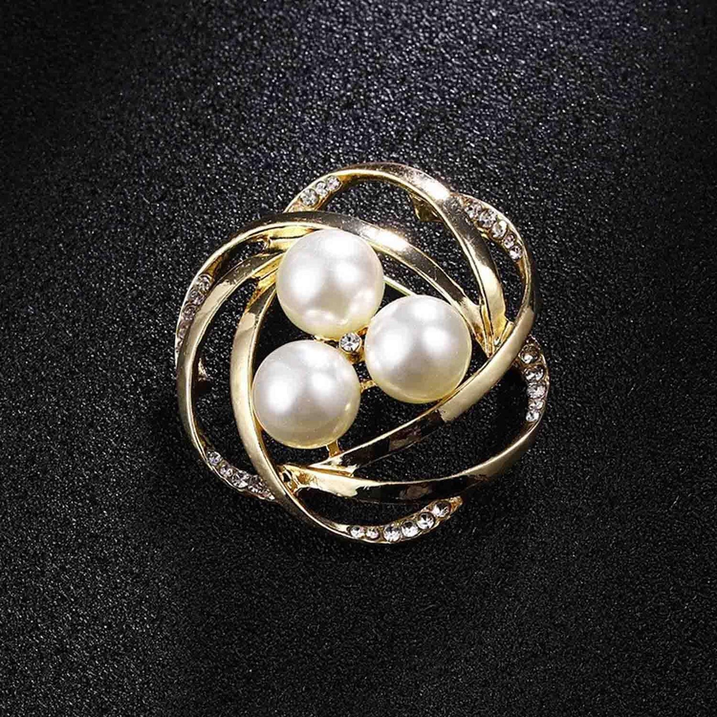 Crystal Pearl Flower Brooches Pins Fashion Beautiful Created Rhinestone Floral Brooch Good Idea for Party Dance Wedding Banquet for Elegant Women Girl (Gold 1)