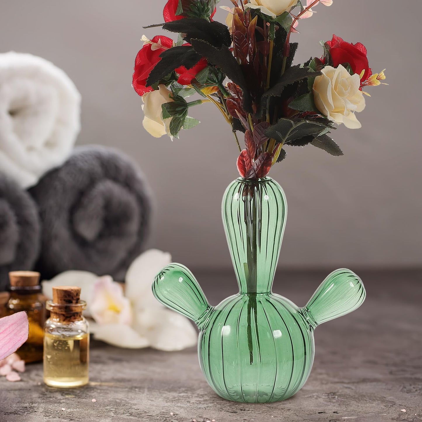 BUTIFULSIC Cactus Shaped Glass Vase Small Hydroponic Plant Container Green Glass Flower Vase Decorative Terrarium for Home Décor Tabletop Display
