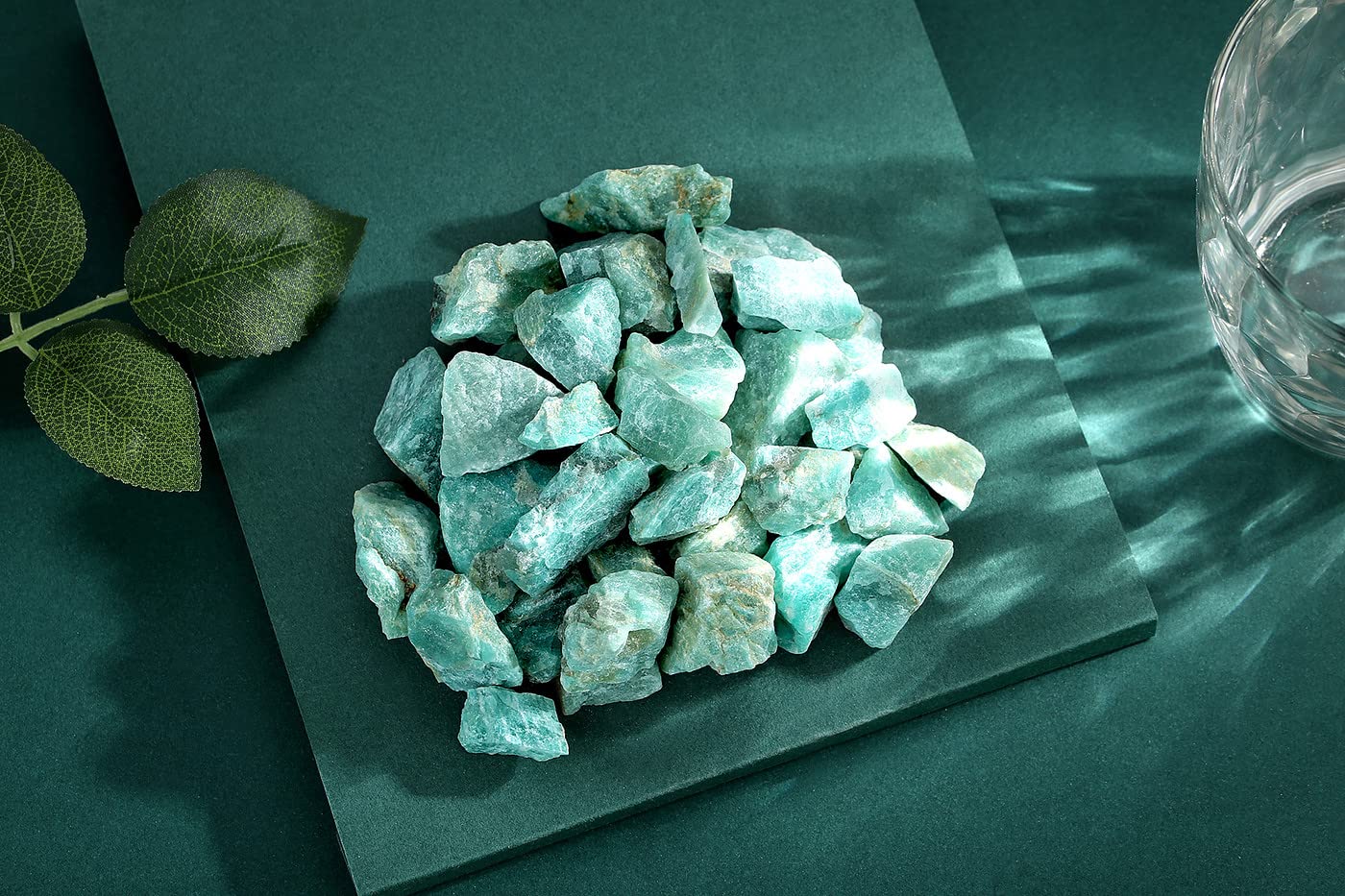 QINJIEJIE Amazonite Crystals Raw Stone Gemstones Healing Crystal Bulk Large 1" Rocks for Tumbling Cabbing Fountain Home Decoration Polishing Wicca Reiki Rough Stones