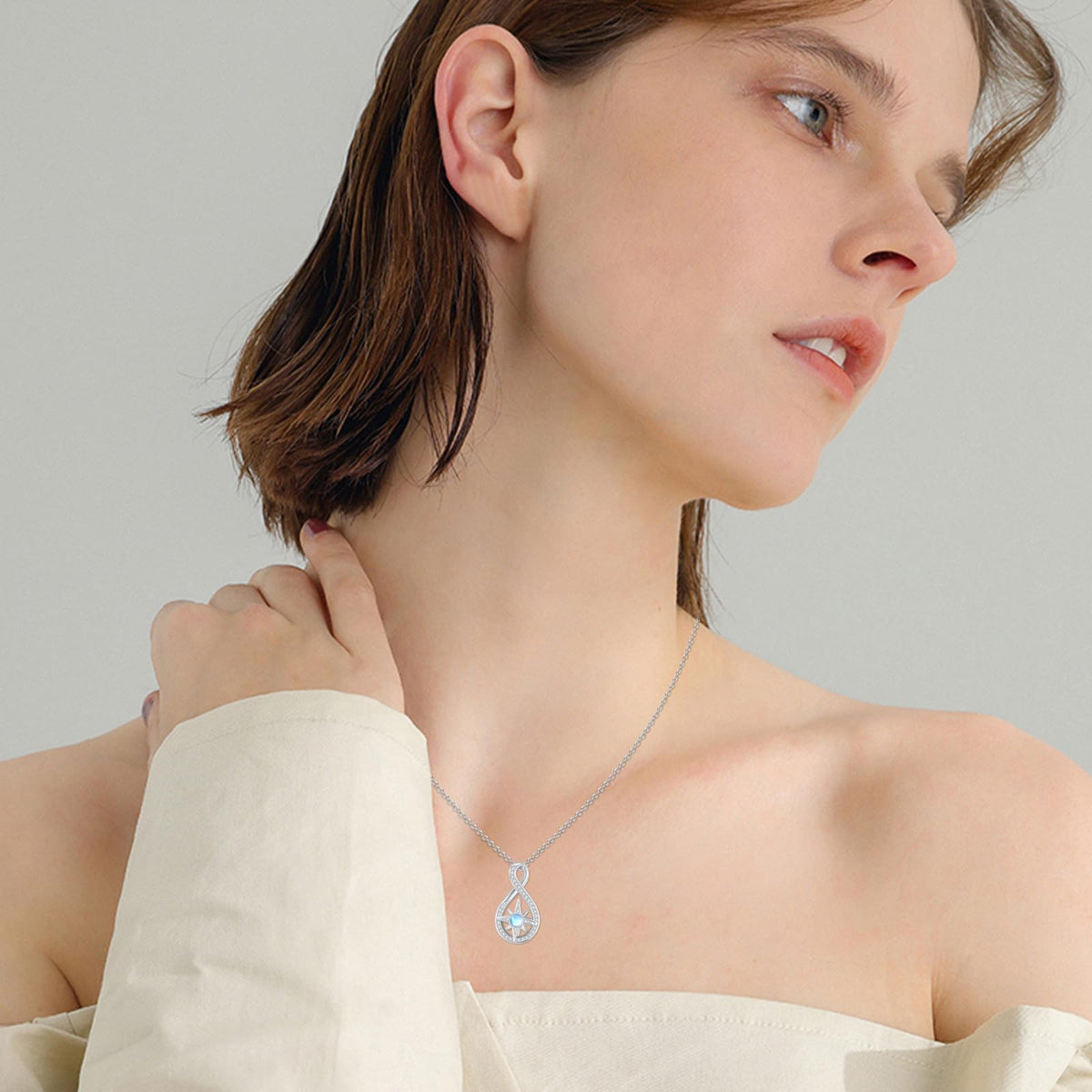 Silikepa Star Necklace for Women 925 Sterling Silver North Star Pendant Necklace Infinite Rotating Pendant with Moonstone Jewelry Gift for Women