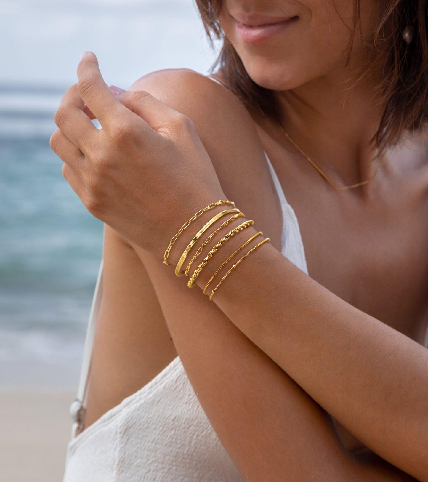 DEARMAY Gold Bracelets for Women Non Tarnish Jewelry Sets 14K Gold Plated Bracelets Stack Trendy Dainty Stackable Paperclip Rope Snake Box Figaro Chain Bracelets Set Pack Costume Fashion Gifts