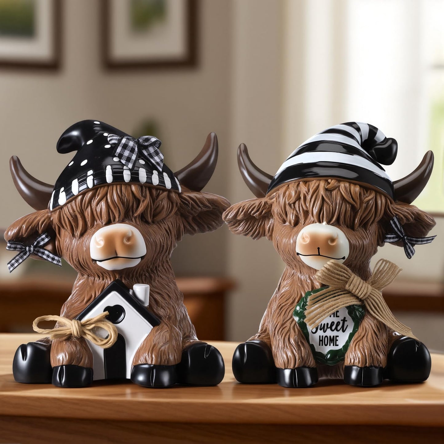 Wesiti 2 Pcs Highland Cow Home Decor Figurines Resin Farmhouse Ornament Set, Cute Cow Statues with House Home Sweet Sign, Rustic Tiered Tray Table Decor Gifts for Garden Kitchen Office