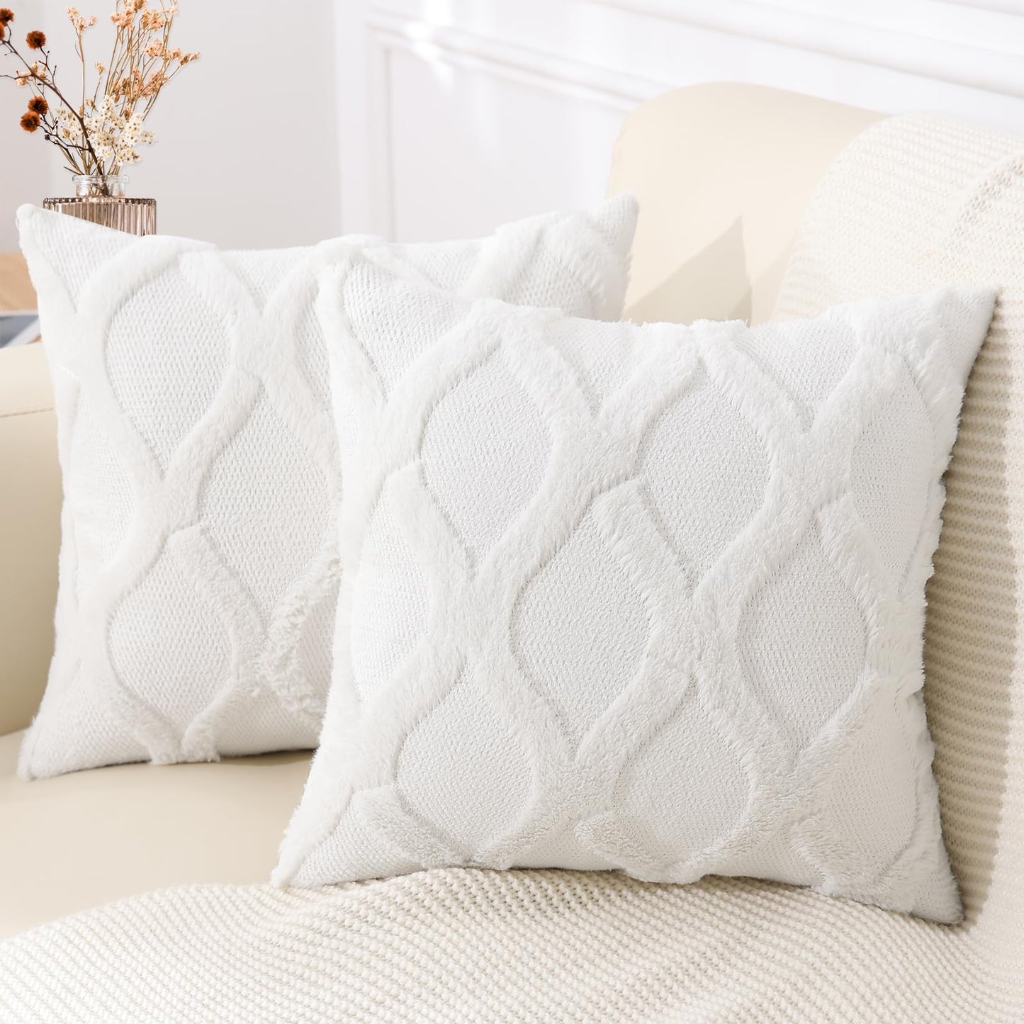 decorUhome Summer Throw Pillow Covers 18x18 Inch Set of 2, Soft Plush Faux Fur Wool Cream White Accent Couch Pillow Covers for Modern Farmhouse Bed Sofa Living Room
