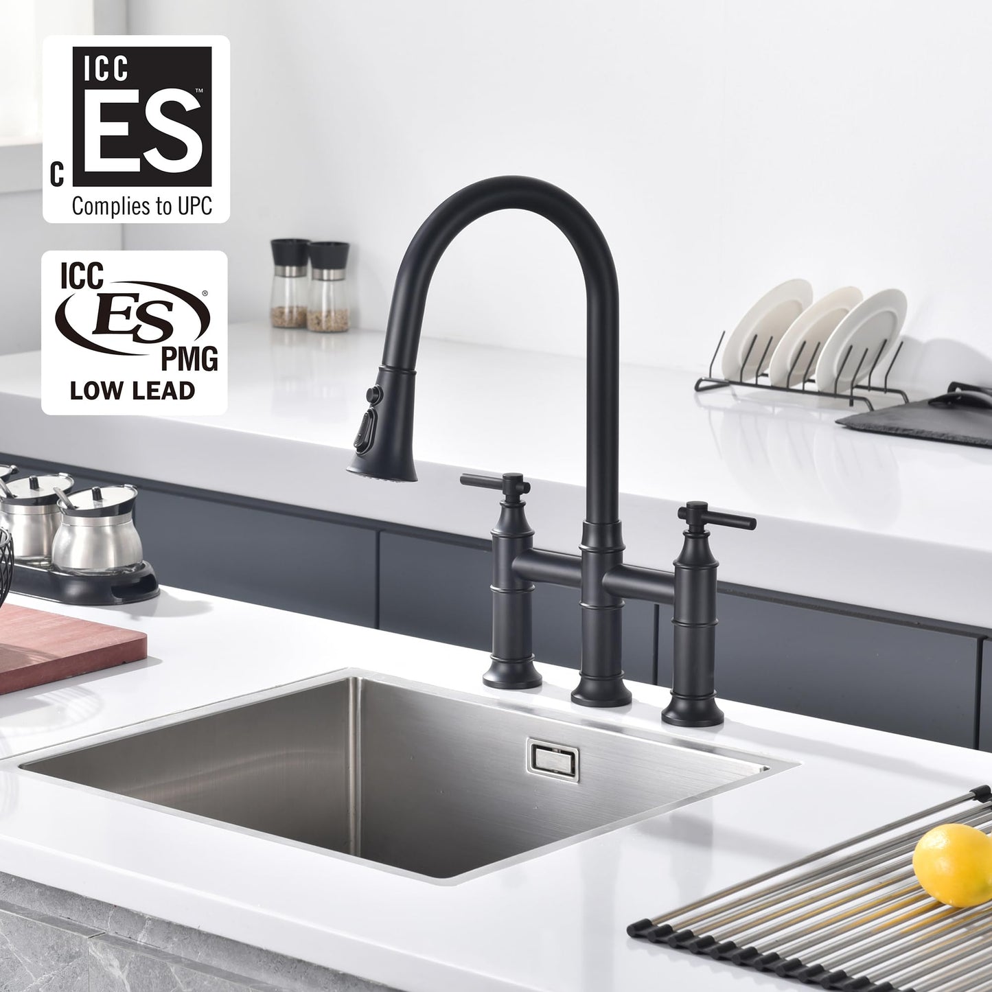 SUMERAIN Bridge Kitchen Faucet with Pull Down Sprayer Matte Black 3 Hole 2 Handle Kitchen Sink Faucet Stainless Steel