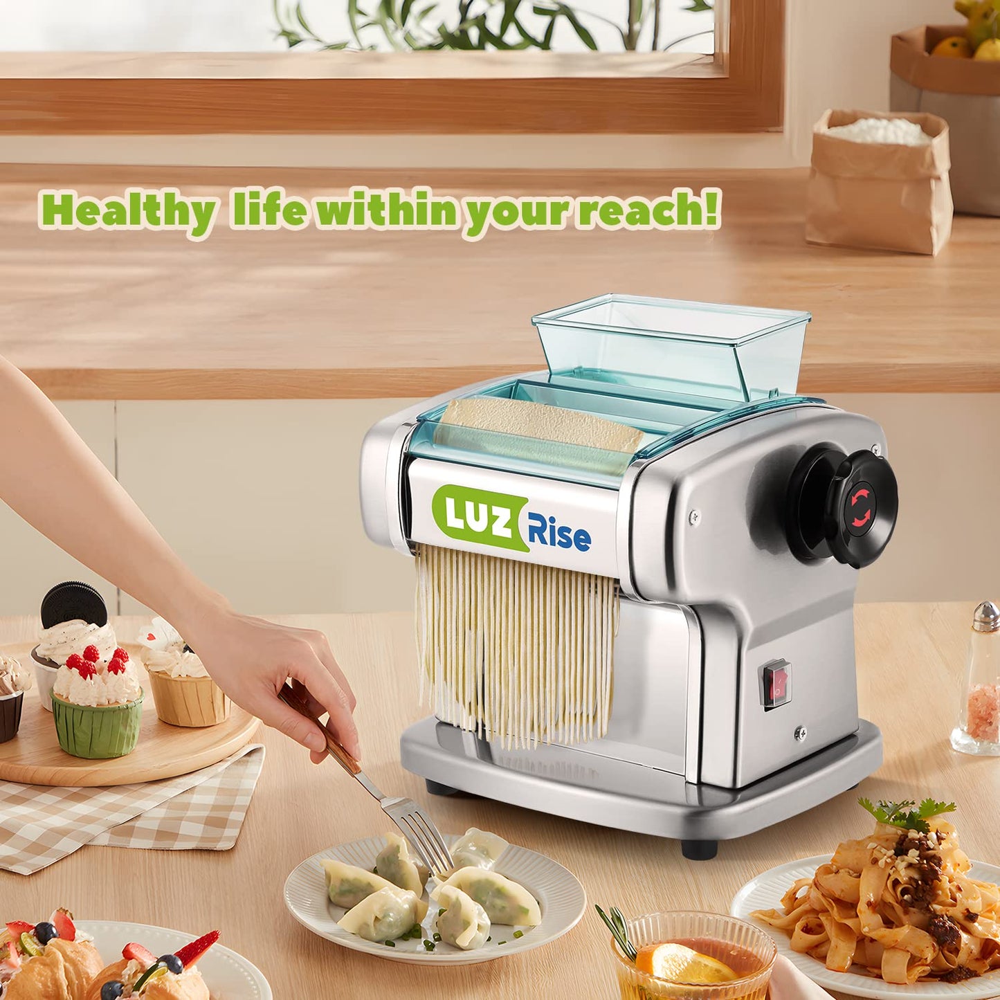 Luzrise Electric Pasta Maker Automatic Noodle Machine Fresh Pasta Dough Roller Stainless Steel(2 Blades for 2.5mm Round&4mm Flat Noodle,9 Thickness Settings 0.5mm-5mm,Family Use, Output 10LBS/H,135W)